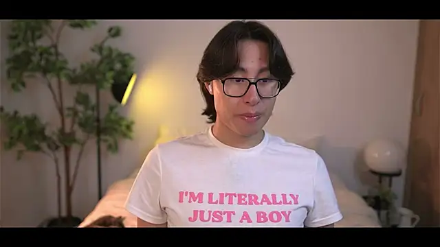 SrLuis18 online show from November 5, 4:23 am