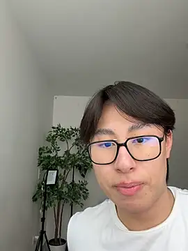 SrLuis18 online show from March 15, 6:25 pm