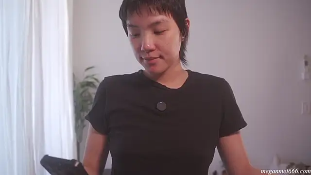 meganmei666 online show from May 4, 6:48 pm