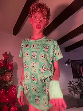 Snapshot of lyamthommpson chatting on December 4, 5:32 pm lyamthommpson online show from December 4, 5:32 pm