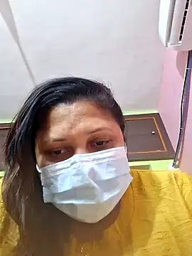 Snapshot of kunjan789 chatting on December 27, 2:04 am kunjan789 online show from December 27, 2:04 am