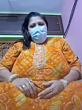 Snapshot of kunjan789 chatting on January 14, 1:15 am kunjan789 online show from January 14, 1:15 am