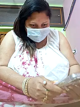 Snapshot of kunjan789 chatting on March 7, 1:31 am kunjan789 online show from March 7, 1:31 am