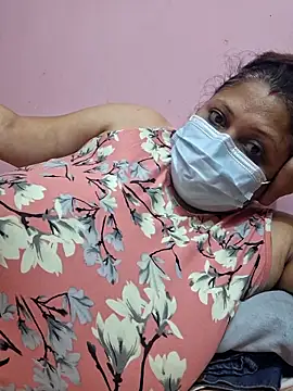 Snapshot of kunjan789 chatting on October 28, 2:37 am kunjan789 online show from October 28, 2:37 am