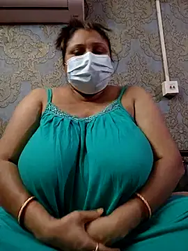 Snapshot of kunjan789 chatting on November 9, 5:44 pm kunjan789 online show from November 9, 5:44 pm