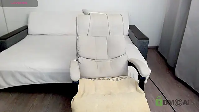 Snapshot of Kira_Winner chatting on December 16, 4:16 pm Kira Winner online show from December 16, 4:16 pm