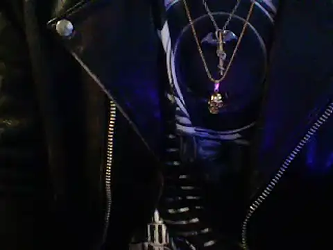 Snapshot of mrdemoncrowly chatting on December 31, 8:59 am mrdemoncrowly online show from December 31, 8:59 am