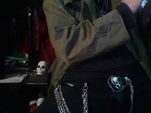 Snapshot of mrdemoncrowly chatting on January 5, 8:22 am mrdemoncrowly online show from January 5, 8:22 am