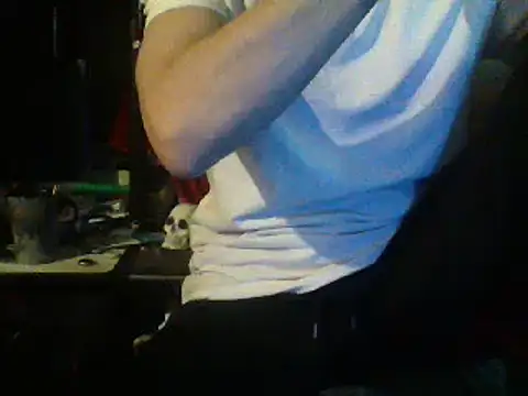 Snapshot of mrdemoncrowly chatting on January 7, 4:39 am mrdemoncrowly online show from January 7, 4:39 am