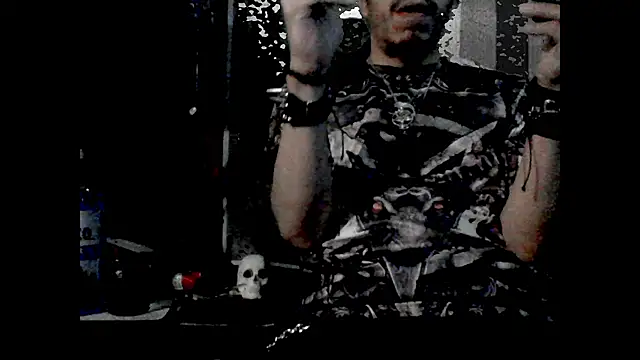 Snapshot of mrdemoncrowly chatting on January 30, 3:55 am mrdemoncrowly online show from January 30, 3:55 am