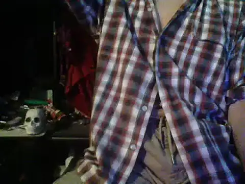 Snapshot of mrdemoncrowly chatting on March 11, 4:43 am mrdemoncrowly online show from March 11, 4:43 am