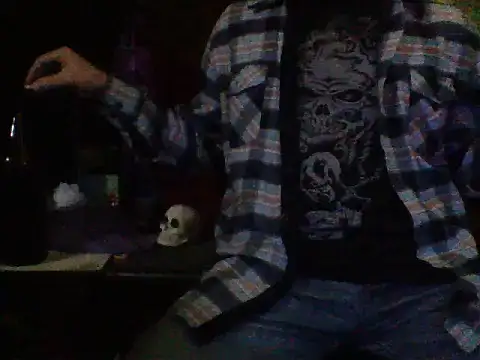 Snapshot of mrdemoncrowly chatting on September 20, 8:37 am mrdemoncrowly online show from September 20, 8:37 am