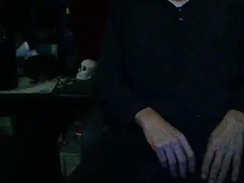 Snapshot of mrdemoncrowly chatting on September 21, 4:47 am mrdemoncrowly online show from September 21, 4:47 am