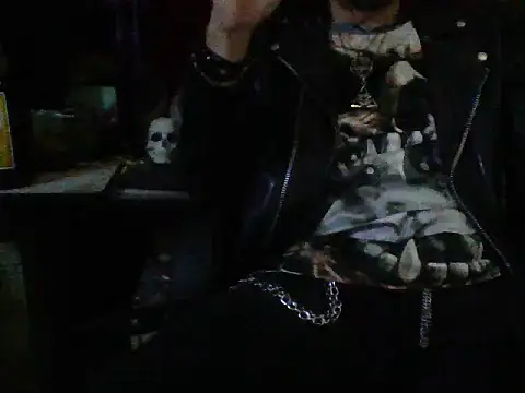 Snapshot of mrdemoncrowly chatting on October 12, 4:33 am mrdemoncrowly online show from October 12, 4:33 am