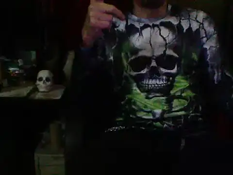 Snapshot of mrdemoncrowly chatting on November 30, 4:16 am mrdemoncrowly online show from November 30, 4:16 am