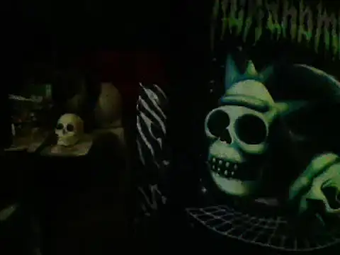 Snapshot of mrdemoncrowly chatting on December 4, 8:45 am mrdemoncrowly online show from December 4, 8:45 am