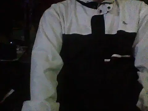 Snapshot of mrdemoncrowly chatting on May 12, 4:31 am mrdemoncrowly online show from May 12, 4:31 am