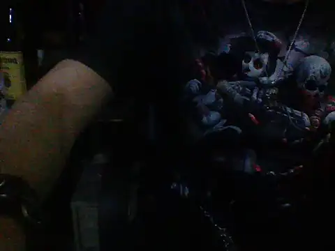 Snapshot of mrdemoncrowly chatting on May 31, 4:09 am mrdemoncrowly online show from May 31, 4:09 am