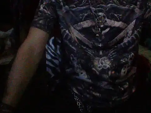 Snapshot of mrdemoncrowly chatting on June 7, 3:54 am mrdemoncrowly online show from June 7, 3:54 am