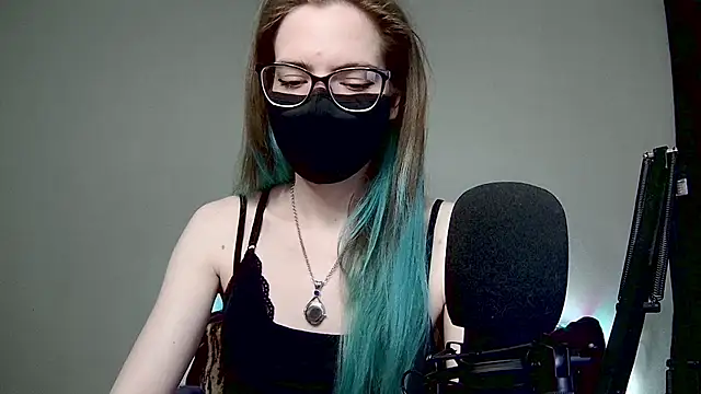 Snapshot of amber_candyfloss chatting on February 2, 9:13 pm amber candyfloss online show from February 2, 9:13 pm