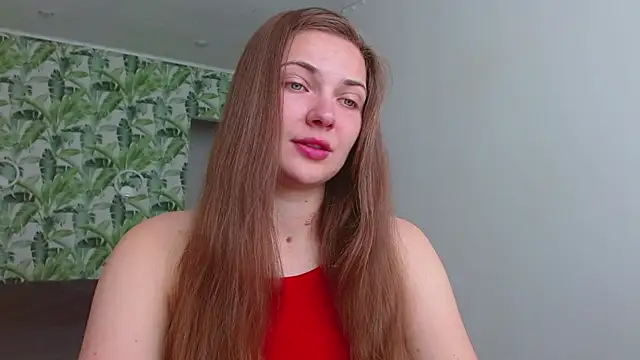 Snapshot of Olivia_shine chatting on June 5, 4:19 am Olivia shine online show from June 5, 4:19 am