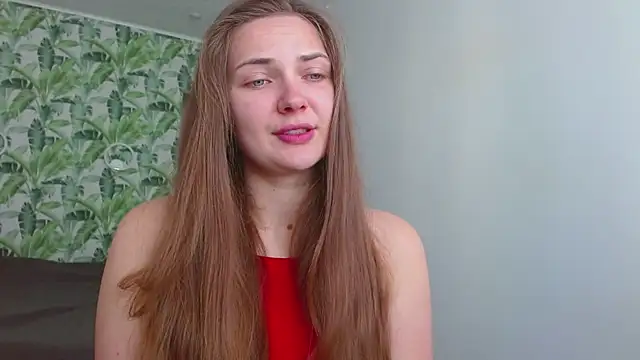 Snapshot of Olivia_shine chatting on June 17, 4:26 am Olivia shine online show from June 17, 4:26 am