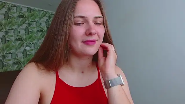 Snapshot of Olivia_shine chatting on July 11, 4:26 am Olivia shine online show from July 11, 4:26 am