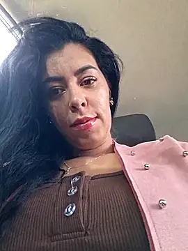Snapshot of Emily_Wane chatting on May 16, 5:12 pm Emily Wane online show from May 16, 5:12 pm