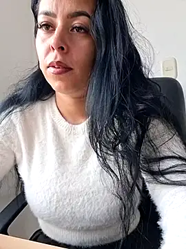Snapshot of Emily_Wane chatting on June 5, 4:56 pm Emily Wane online show from June 5, 4:56 pm