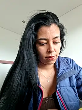 Snapshot of Emily_Wane chatting on June 17, 7:37 pm Emily Wane online show from June 17, 7:37 pm