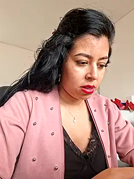 Snapshot of Emily_Wane chatting on July 6, 4:09 pm Emily Wane online show from July 6, 4:09 pm