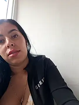 Snapshot of Emily_Wane chatting on July 16, 5:08 pm Emily Wane online show from July 16, 5:08 pm