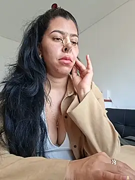Snapshot of Emily_Wane chatting on July 28, 6:20 pm Emily Wane online show from July 28, 6:20 pm