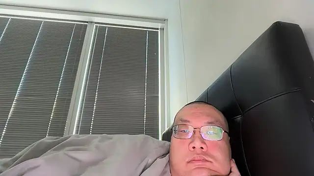 Snapshot of slaveasianboy chatting on May 11, 4:04 pm slaveasianboy online show from May 11, 4:04 pm