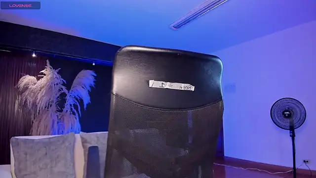 Snapshot of victoria_mooree chatting on January 30, 6:10 pm victoria mooree online show from January 30, 6:10 pm