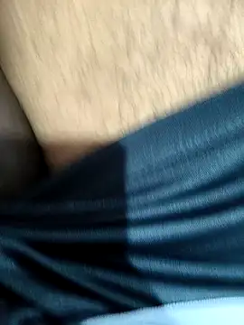 Snapshot of Tamil_Chennai_Men chatting on January 17, 6:33 pm Tamil Chennai Men online show from January 17, 6:33 pm