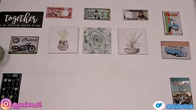 olivia22love online show from November 1, 11:18 pm