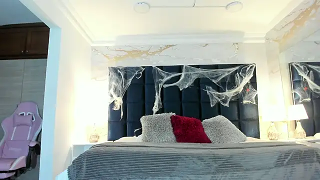 EVELIN MASON online show from October 21, 9:48 pm