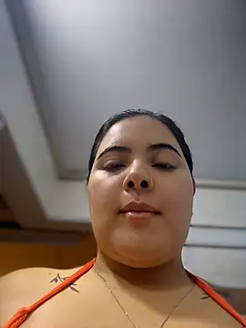Snapshot of EVELIN_MASON chatting on May 18, 8:03 pm EVELIN MASON online show from May 18, 8:03 pm