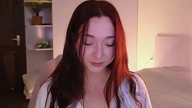 Snapshot of YasmineWest chatting on June 17, 1:08 am YasmineWest online show from June 17, 1:08 am