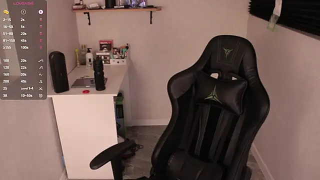 carthylovvve online show from December 29, 9:52 pm