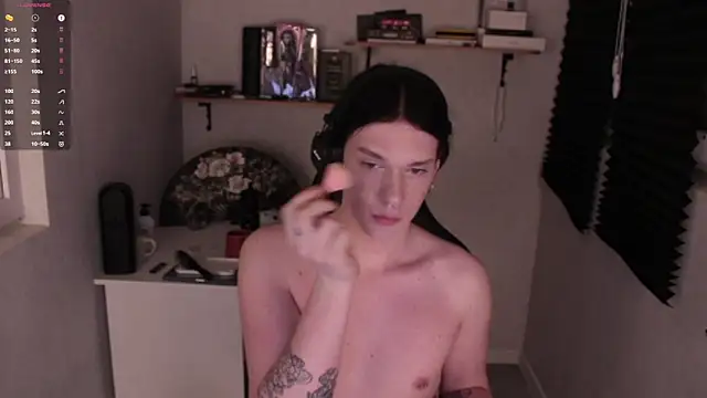 carthylovvve online show from January 30, 12:39 am