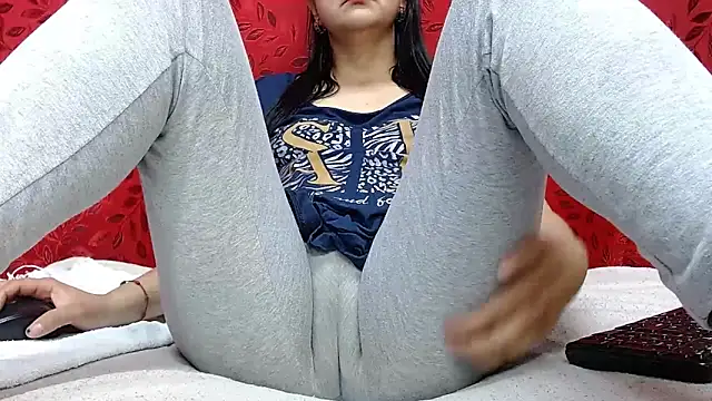 Snapshot of MELANIE_SEX69 chatting on October 28, 9:28 pm MELANIE SEX69 online show from October 28, 9:28 pm