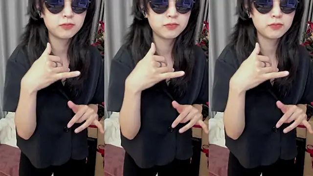 Snapshot of Minami_686 chatting on January 12, 10:33 pm Minami 686 online show from January 12, 10:33 pm