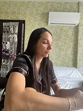 Snapshot of samilux5 chatting on May 20, 4:35 pm samilux5 online show from May 20, 4:35 pm