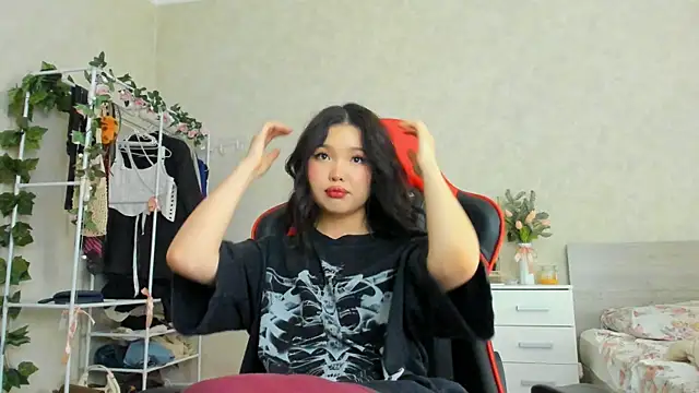 Snapshot of wastforu chatting on February 13, 8:06 am wastforu online show from February 13, 8:06 am