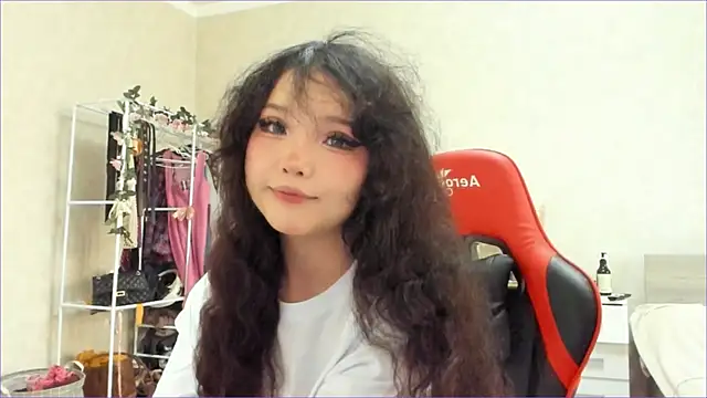 Snapshot of wastforu chatting on December 22, 9:17 am wastforu online show from December 22, 9:17 am