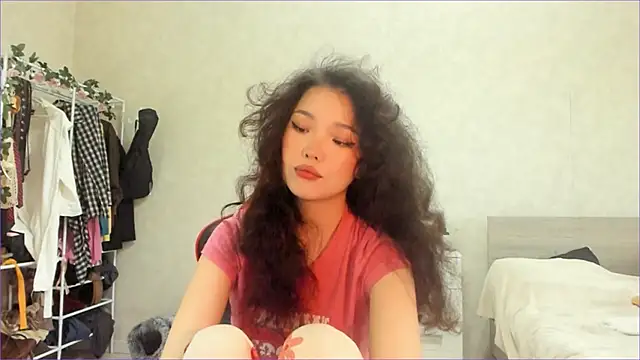 Snapshot of wastforu chatting on February 16, 10:44 am wastforu online show from February 16, 10:44 am