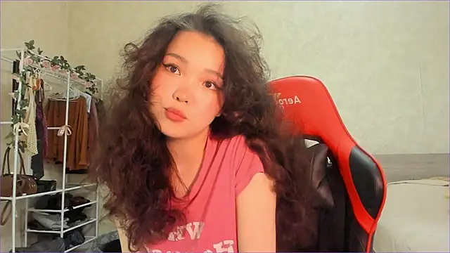 Snapshot of wastforu chatting on February 20, 11:22 am wastforu online show from February 20, 11:22 am