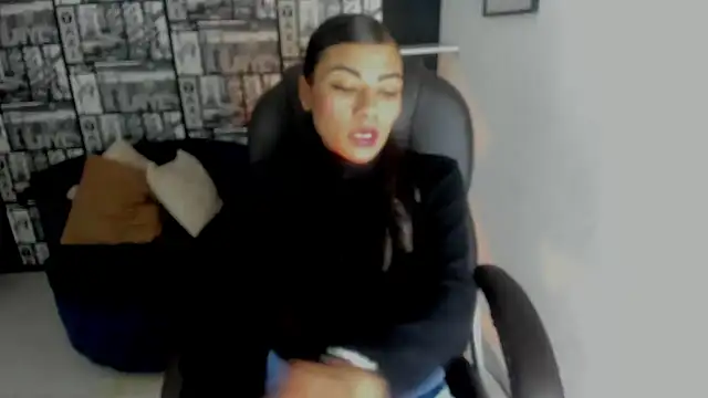 Lilithsabeth online show from February 12, 2:56 am